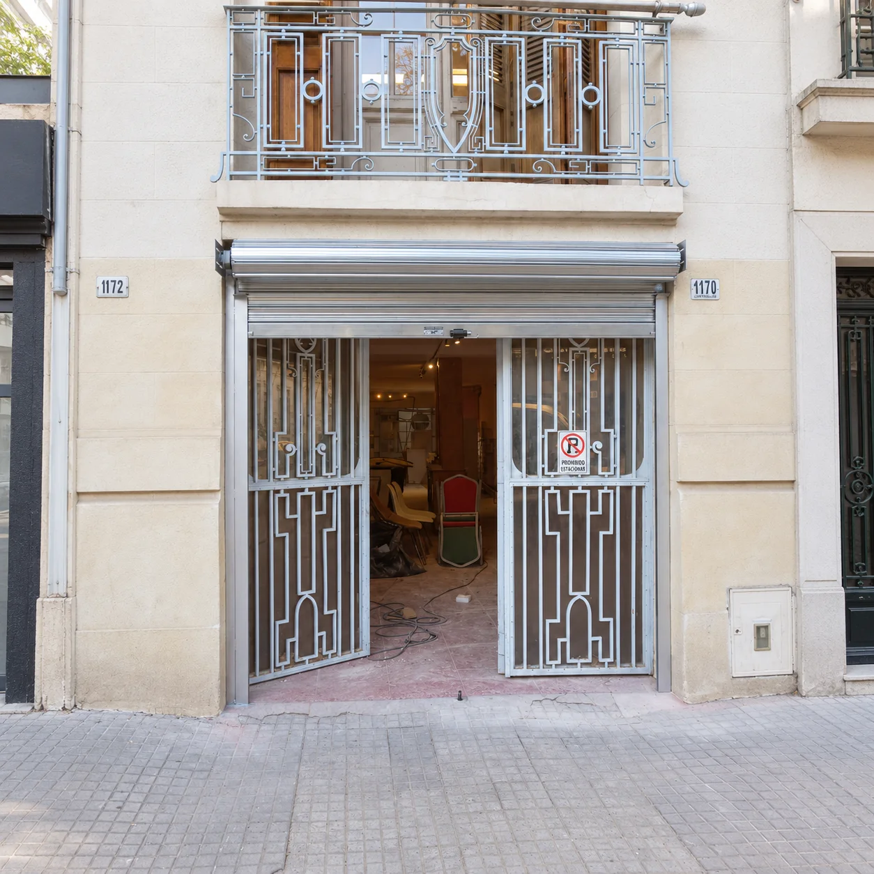 Cortina Enrollable — Local Comercial